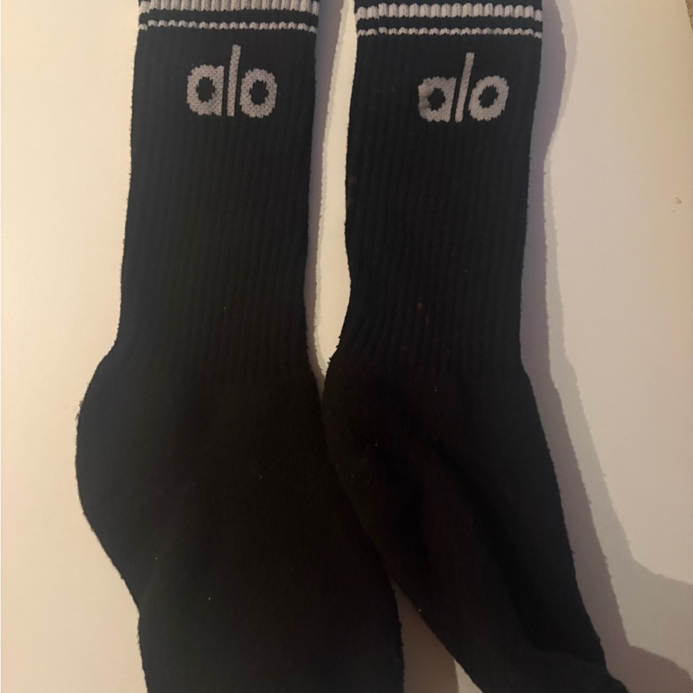 ALO Yoga Black and White Athletic Socks